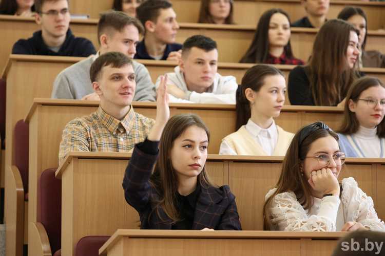 Какие профессии могут заменить традиционные преподавательские должности в вузах