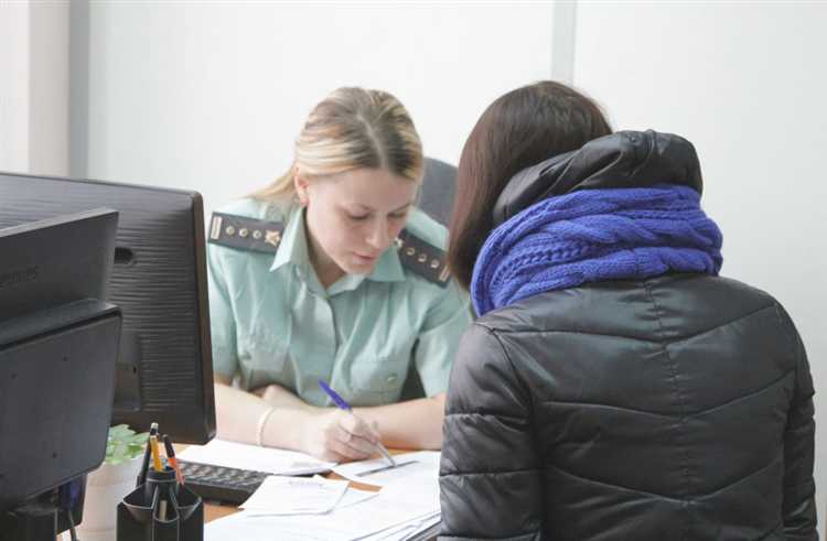 Как приставы могут ограничить права самозанятого должника