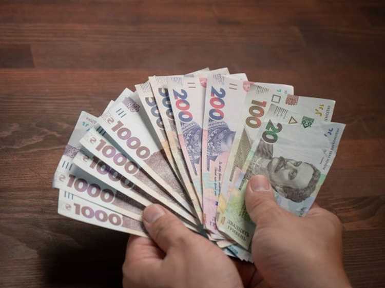 Порядок выплаты родственникам и другим лицам