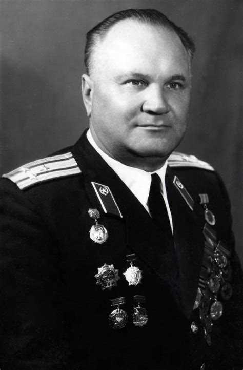 Сколько надо служить до полковника
