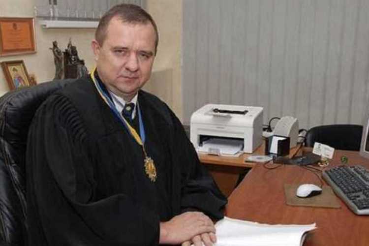 Меры судьи по обеспечению равноправия сторон